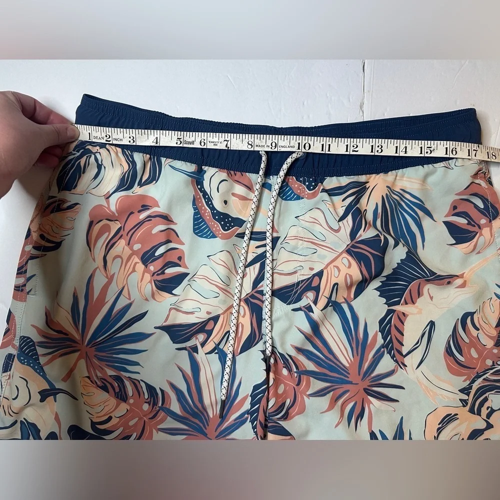Salty Crew Ocean Fish Beach Lounge Shorts Size Large - Picture 8 of 9